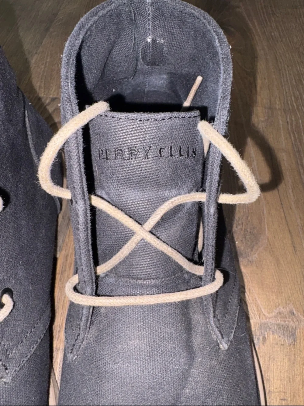 Perry Ellis Men's Black Chukka Boots with Tan Laces. Size 11.5